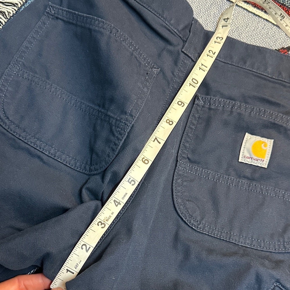 30x30  CARHARTT RELAX FIT WOMEN  in amazing conditions . Beautiful pants 👌 - Picture 8 of 9